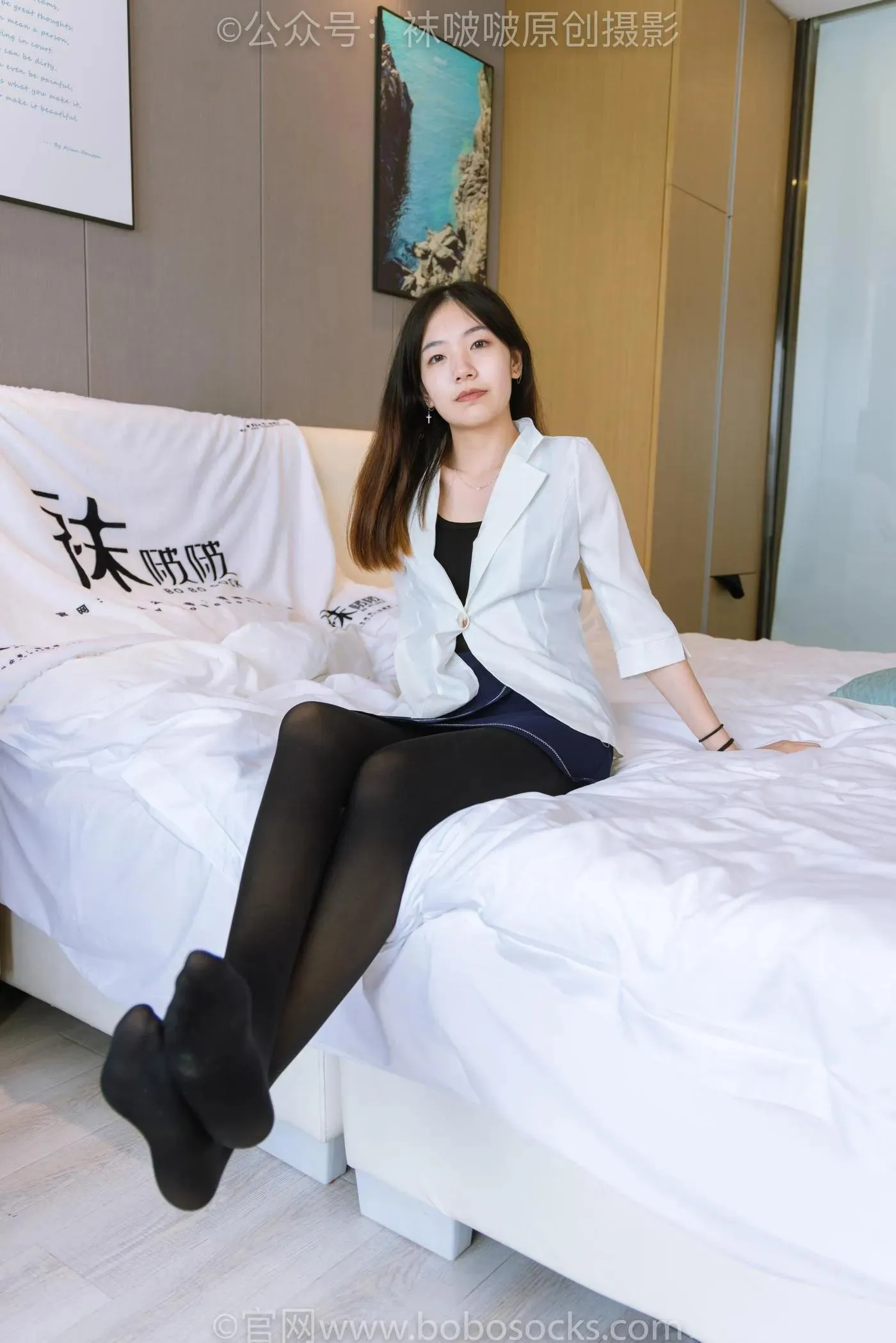 [BoBoSocks袜啵啵]NO.150 小甜豆-高跟鞋、厚黑丝 [140P]插图3